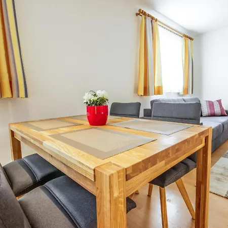 Christine By Interhome *