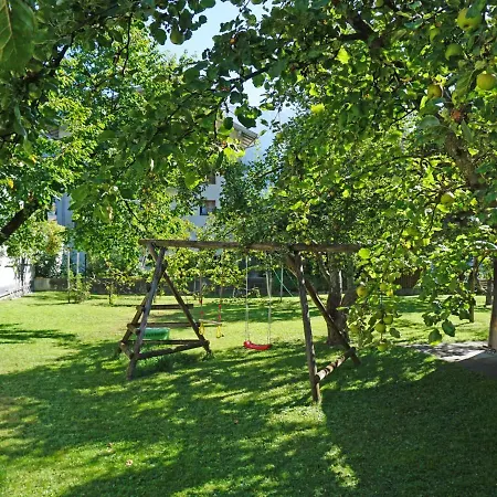 Christine By Interhome Daire *